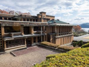 نمونه موردی هتل امپریال ژاپن